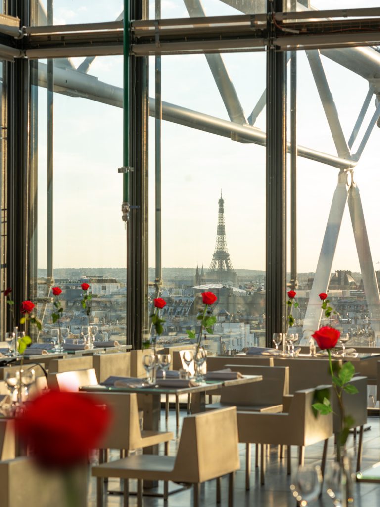 Exceptional view of Paris restaurant lunch dinner rose Eiffel Tower