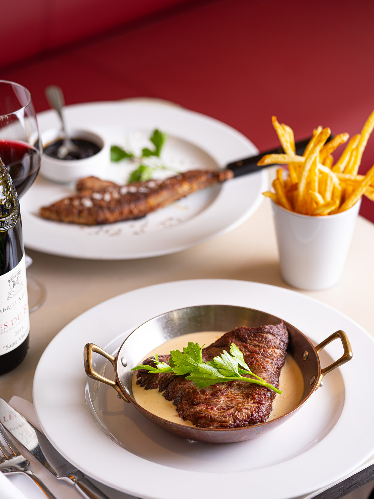 Café Beaubourg restaurant brasserie parisienne déjeuner dîner vin frites